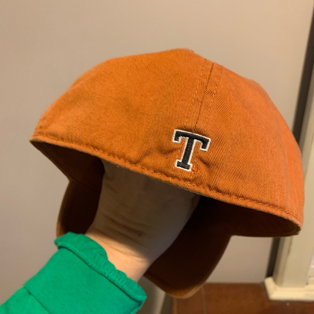 Hat - Picture 2 of 3